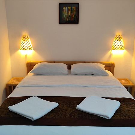 Keyani Bungalows Lovina Екстериор снимка
