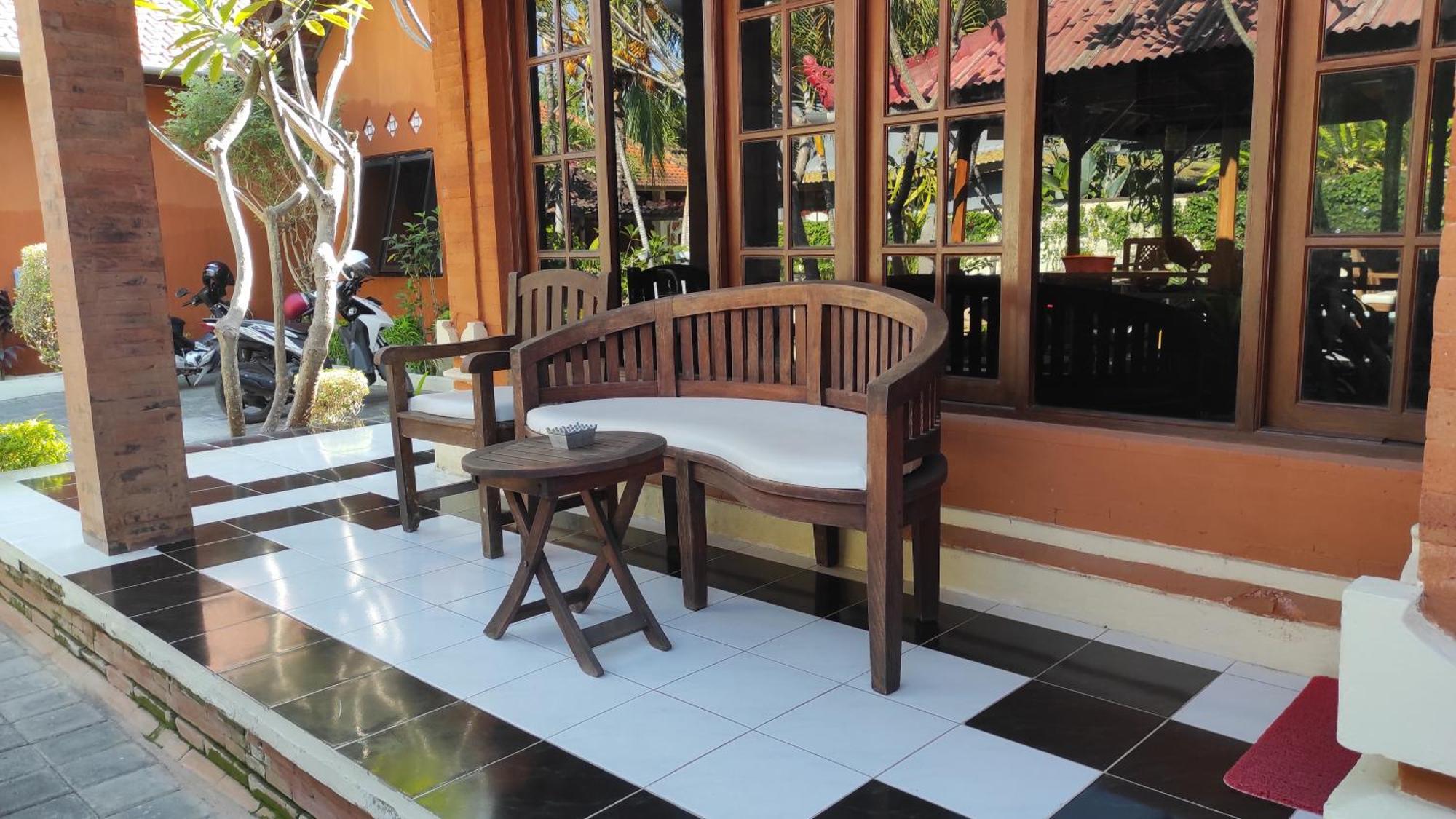 Keyani Bungalows Lovina Екстериор снимка