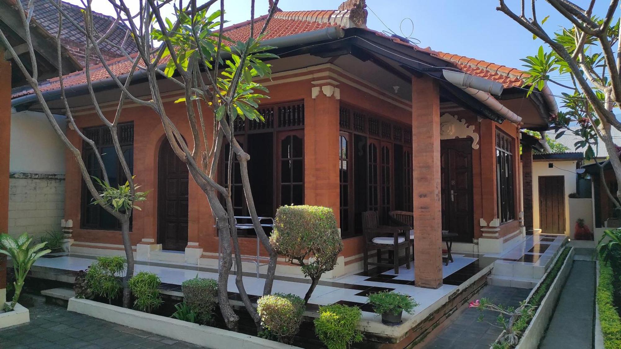 Keyani Bungalows Lovina Екстериор снимка