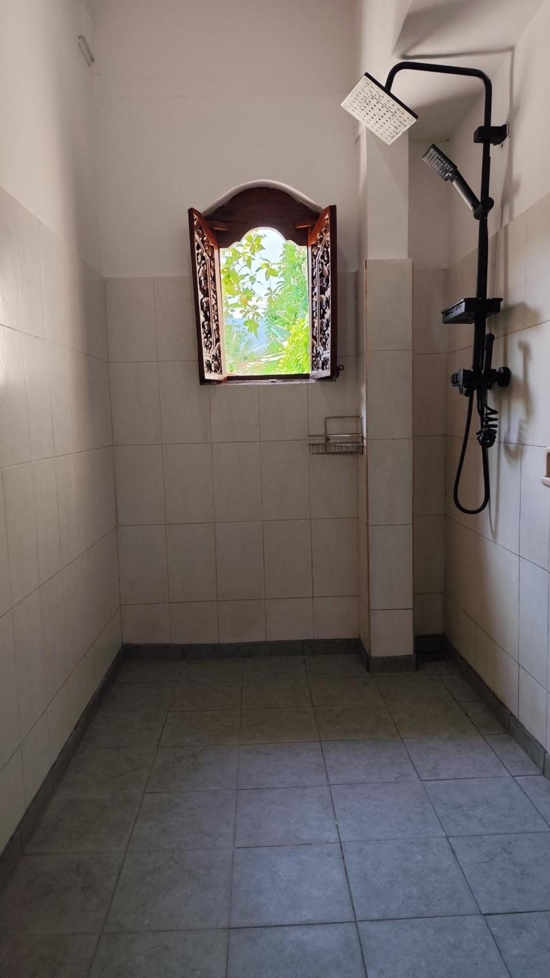 Keyani Bungalows Lovina Екстериор снимка