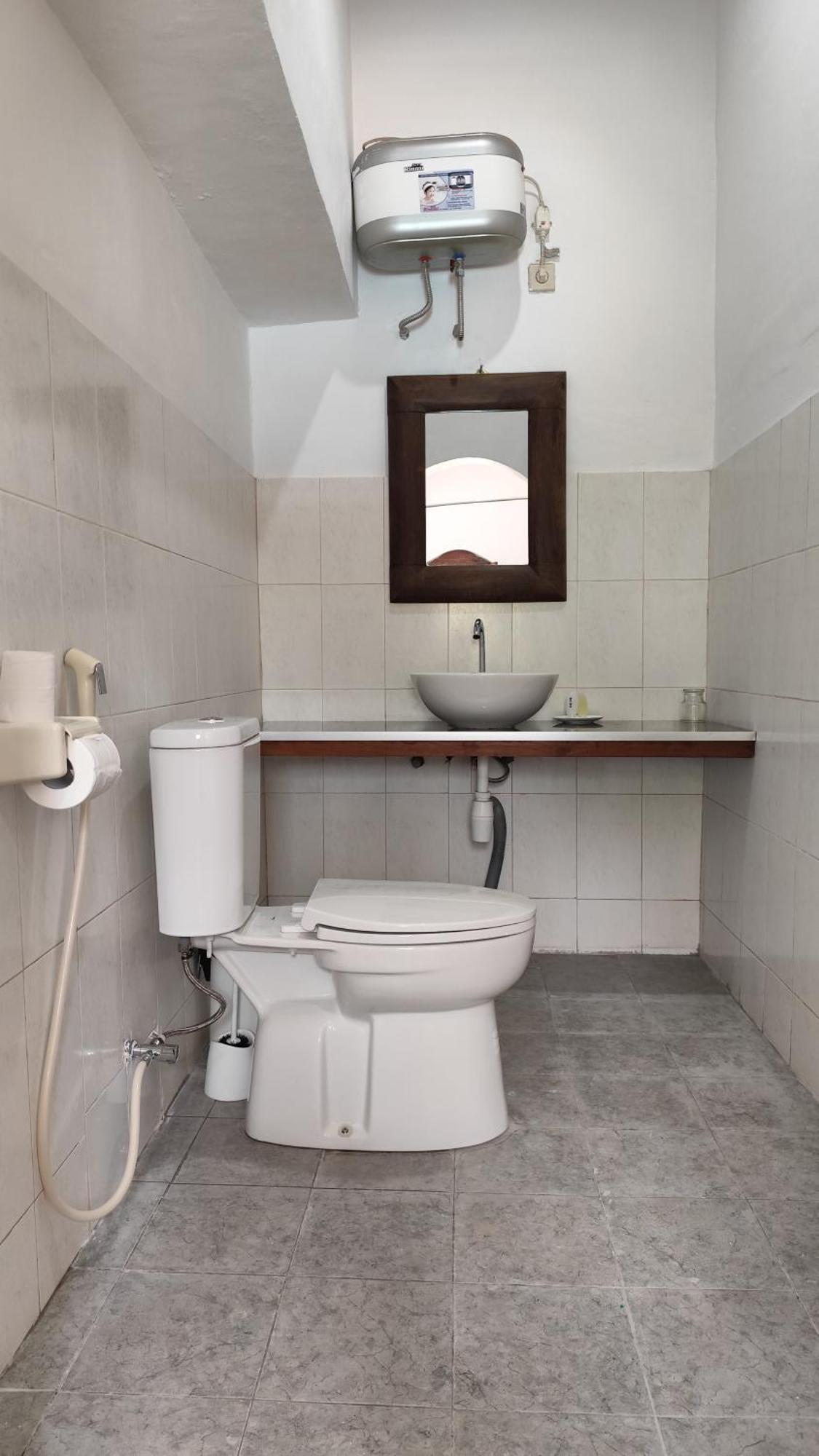 Keyani Bungalows Lovina Екстериор снимка