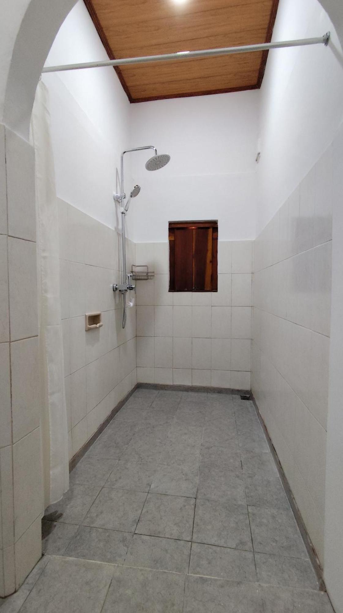 Keyani Bungalows Lovina Екстериор снимка